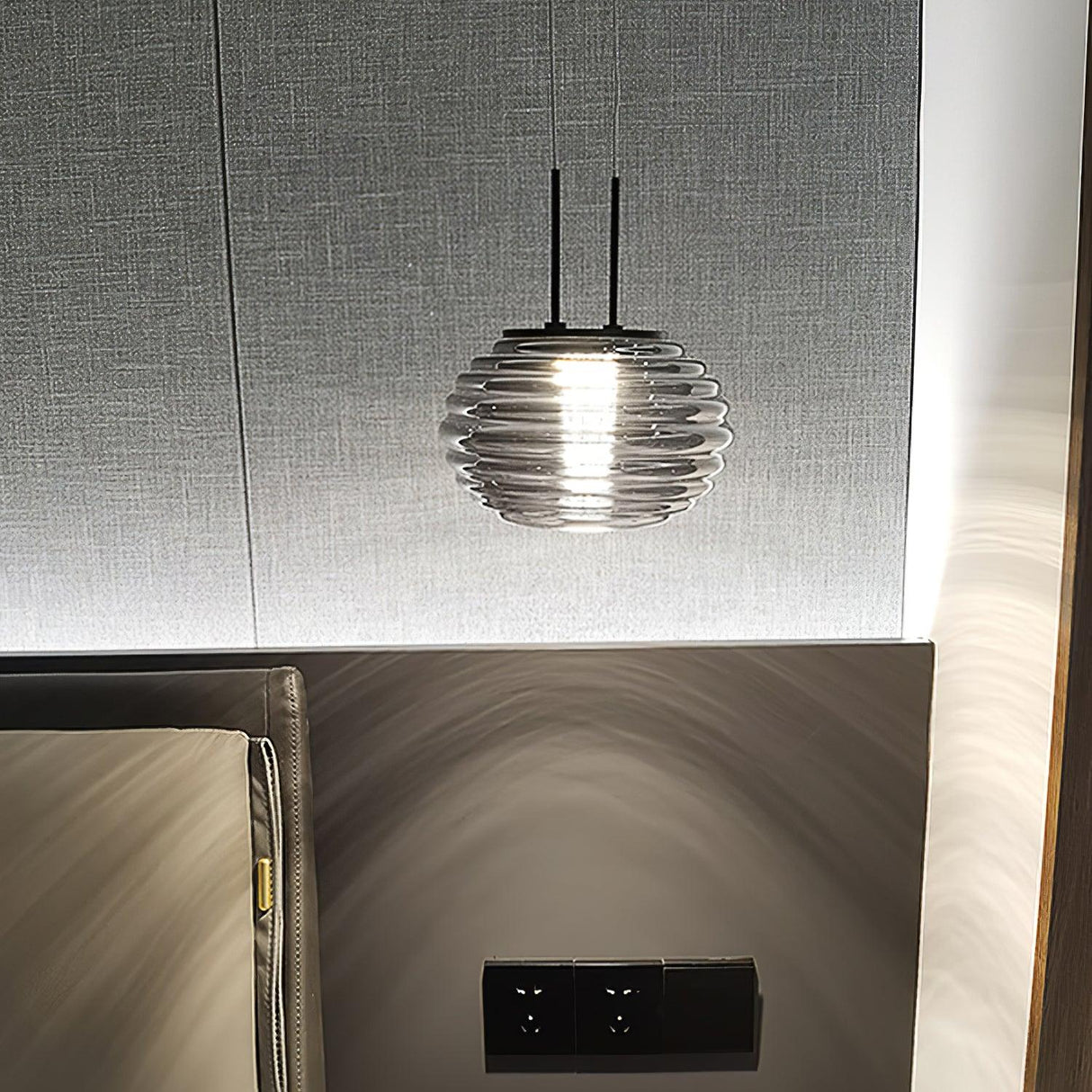 HaloGlide Mystique Pendelleuchte | Modernes LED-Design | Dimmbare Beleuchtung | Zeitlose Eleganz