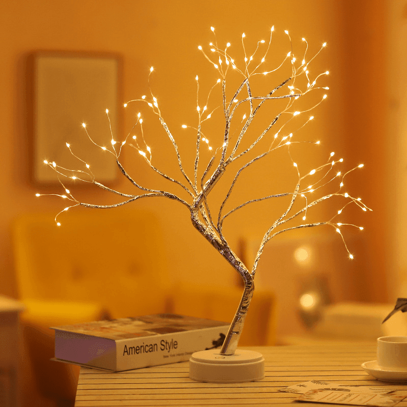 SpiritGlow LED Baum Tischlampe | Magisches Stimmungslicht | Kabellos | Deko für Zuhause