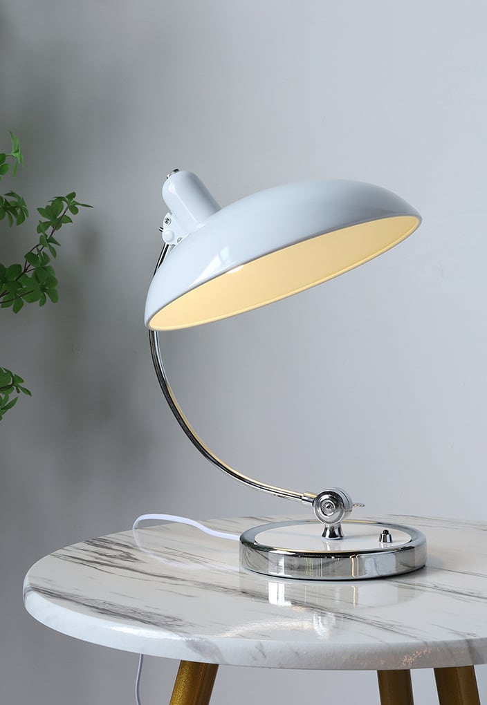 ArtDeco Glow Klassische Bauhaus Tischlampe Replik | Stilvolle Beleuchtung für Zuhause & Büro