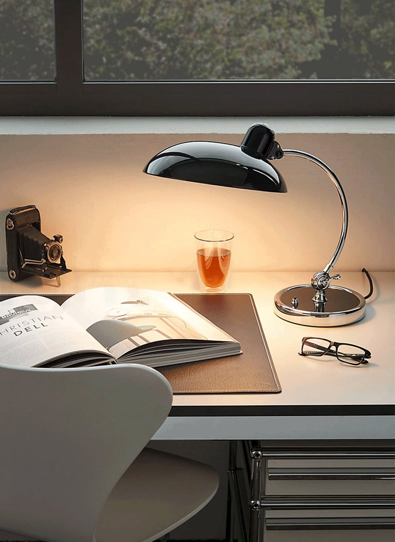 ArtDeco Glow Klassische Bauhaus Tischlampe Replik | Stilvolle Beleuchtung für Zuhause & Büro