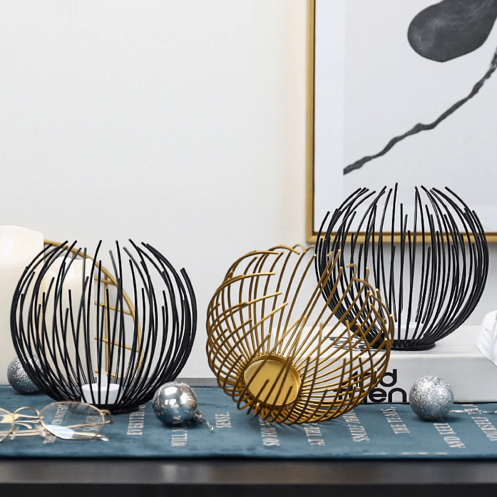 CandleWeave Korb Kerzenhalter | Stilvolle Metalllaterne | Dekoration für Wohnzimmer & Terrasse