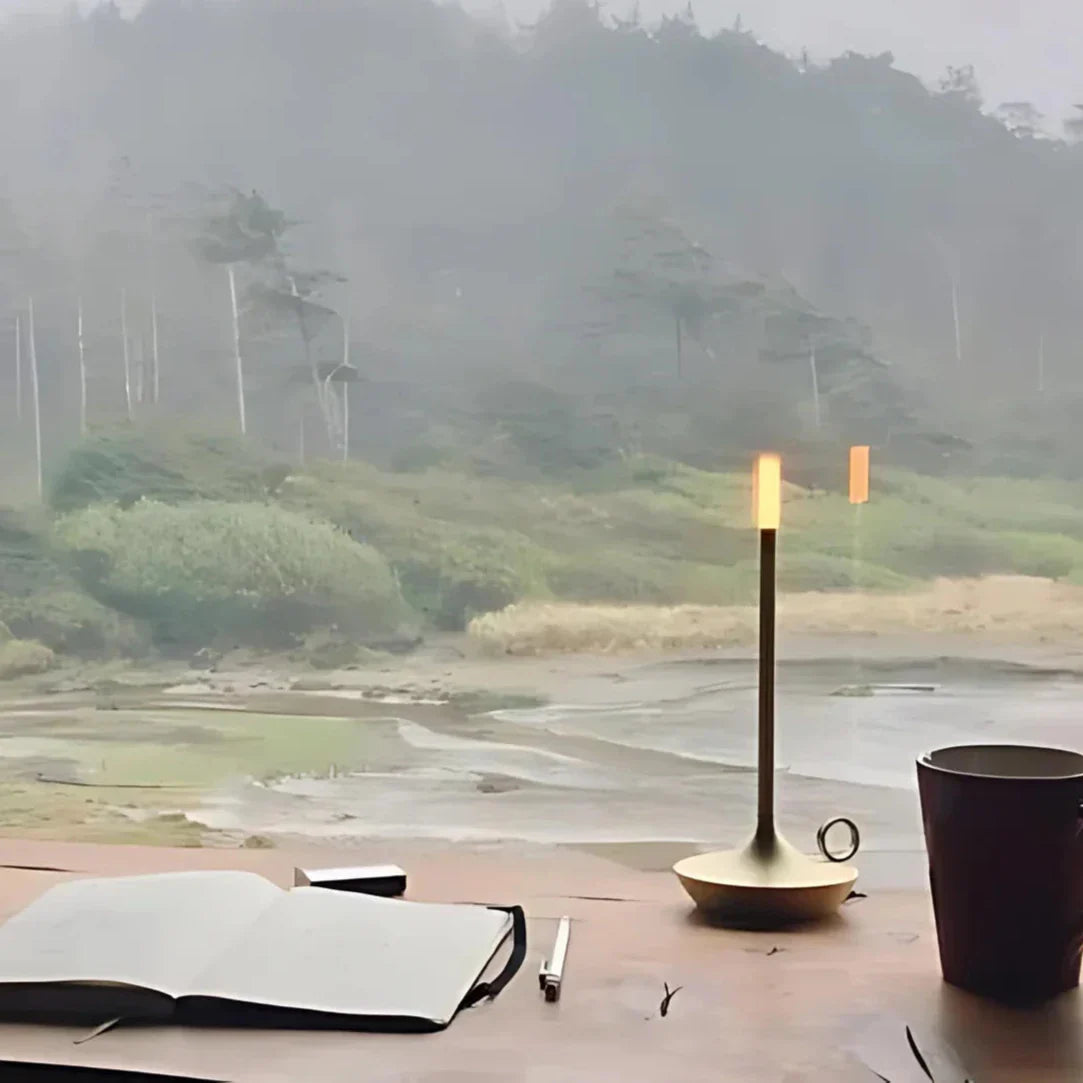 LumiLantern Tragbare Kerzenlaterne | Vintage Design LED Laterne | Outdoor Deko für Garten & Terrasse