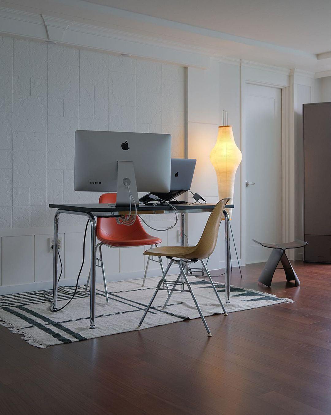 SereniLum Reispapier Stehlampe | Minimalistisches Design | Warmweißes LED-Licht | Nachhaltige Deko für Zuhause