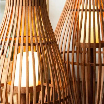 LumaCrest LED Bodenlaterne | Flammenlose Standlaterne | Moderne Deko | Elegante Beleuchtung