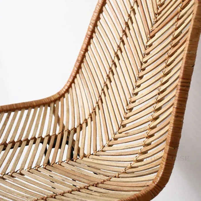 TimberLift Barhocker aus Naturholz | Modernes Design | Ergonomisch & Robust | Perfekt für Küche & Bar