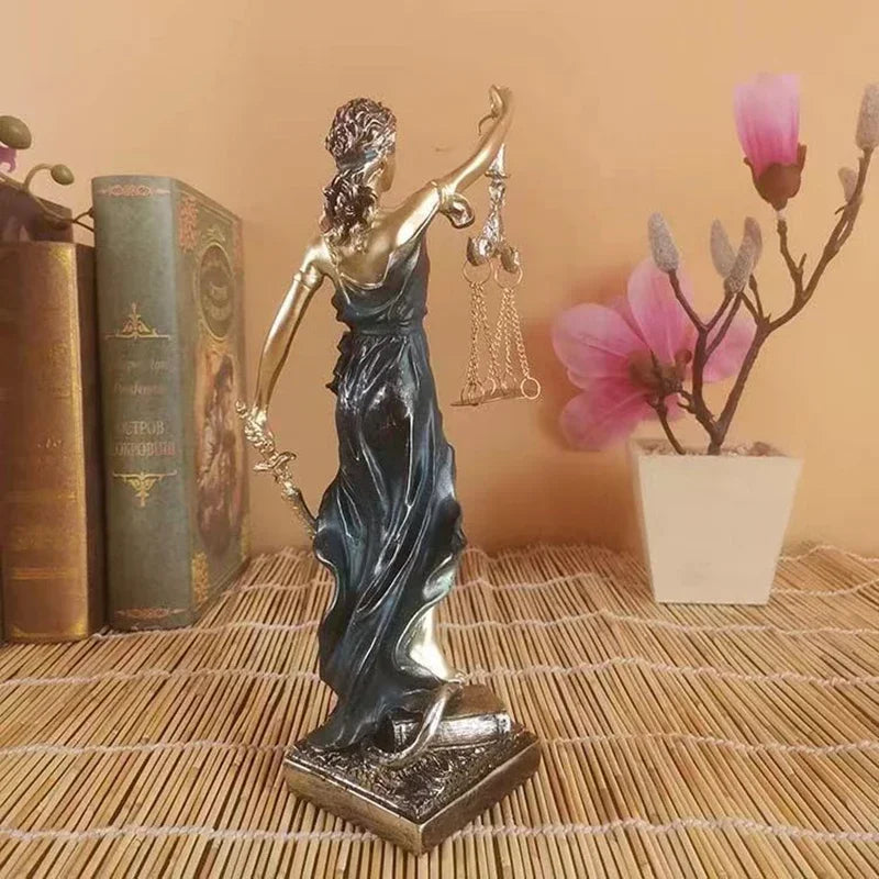 StatuaGrace Göttin der Gerechtigkeit Statue | Antike Bronze Skulptur | Deko für Zuhause & Büro
