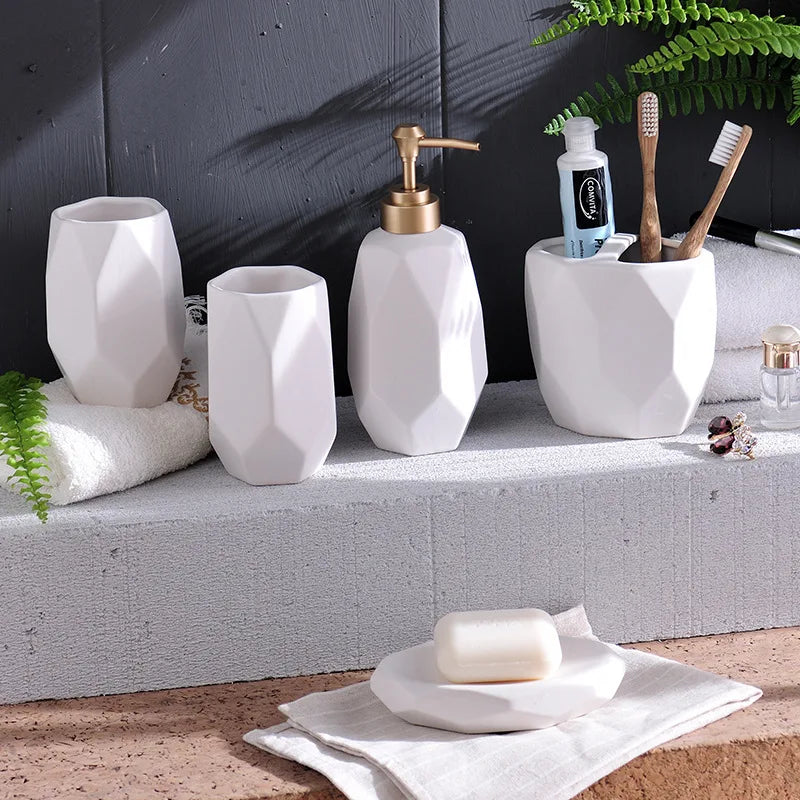 Polygonica Keramik Badezimmer-Set 5-teilig | Modernes Design | Elegante Badaccessoires für Zuhause