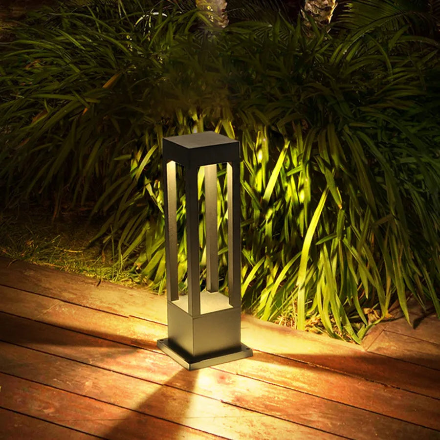SolaraNova Solarbetriebene Säulenlampe | Nachhaltige Gartenbeleuchtung | LED Außenleuchte | Wetterfest | Solarbetriebene Lichtquelle für Terrasse & Garten