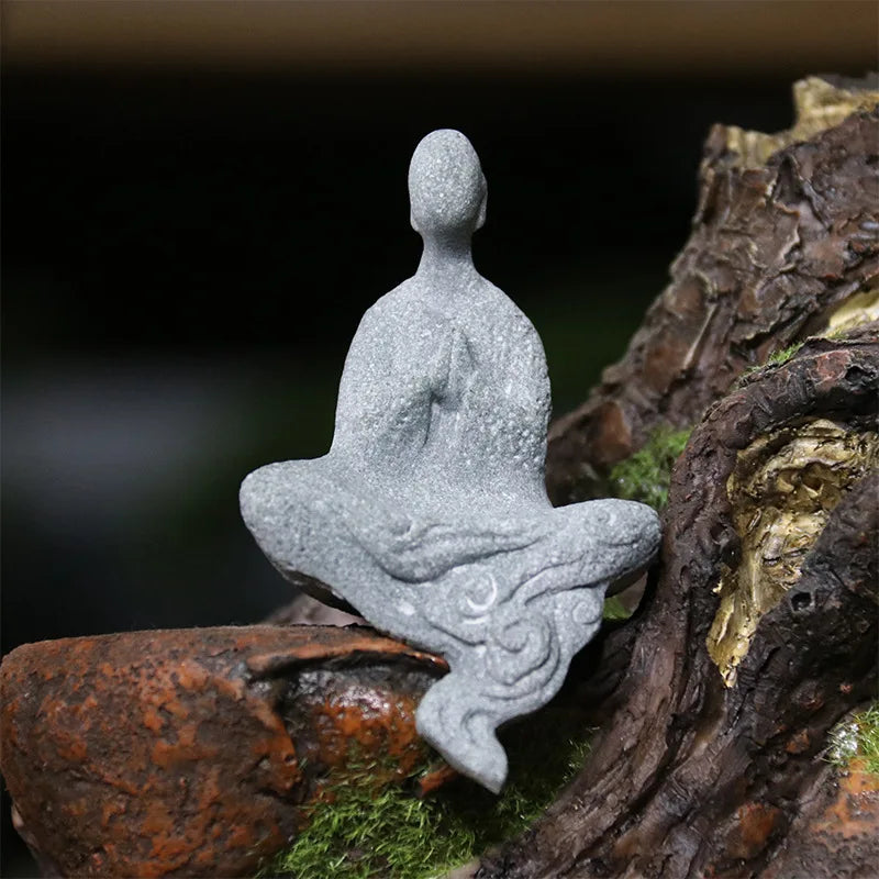 TranquilStone Buddha Figuren Set | Meditative Mönchs Statuen | Zen Garten Dekoration | Achtsamkeit & Feng Shui Deko für Zuhause