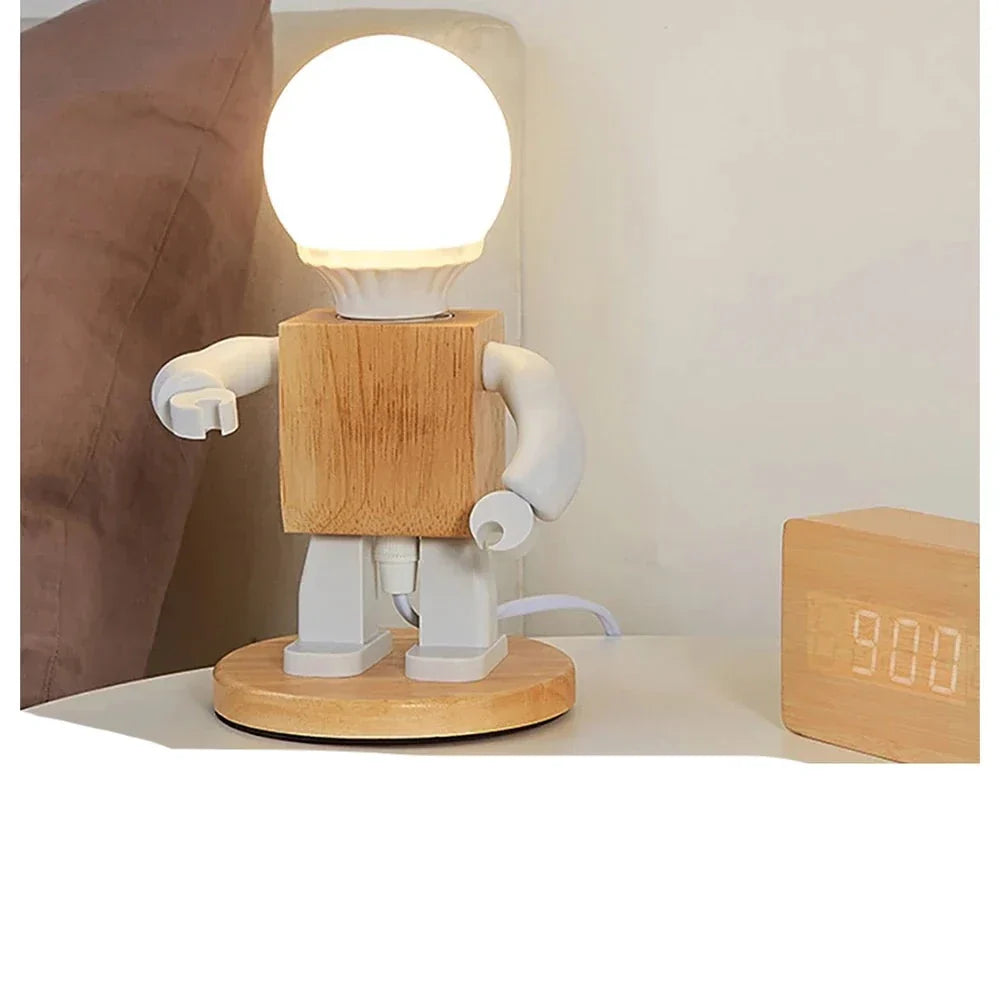 RoboLume Nordic Holz-Tischlampe | Verstellbares Roboter-Design | Nachhaltige Deko & Leselampe