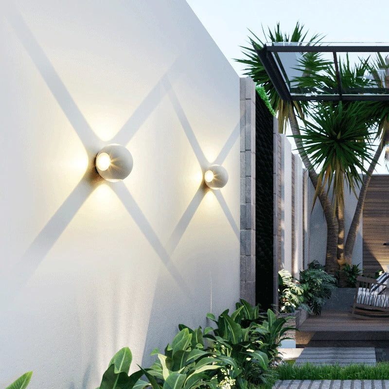 OrbLuxe Aluminium Kugelform Wandleuchte | LED Beleuchtung | Modernes Design | Dimmbar | Wanddeko