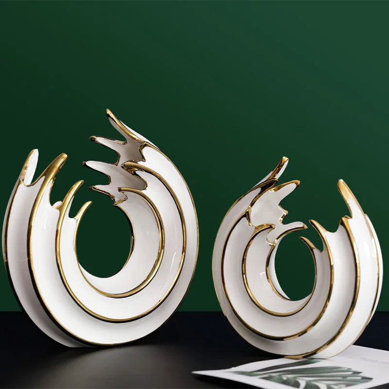 Aurivella Grace Vase | Weiß & Gold | Wellenform Porzellan | Elegante Tischdekoration für Wohnkultur & Blumenarrangement