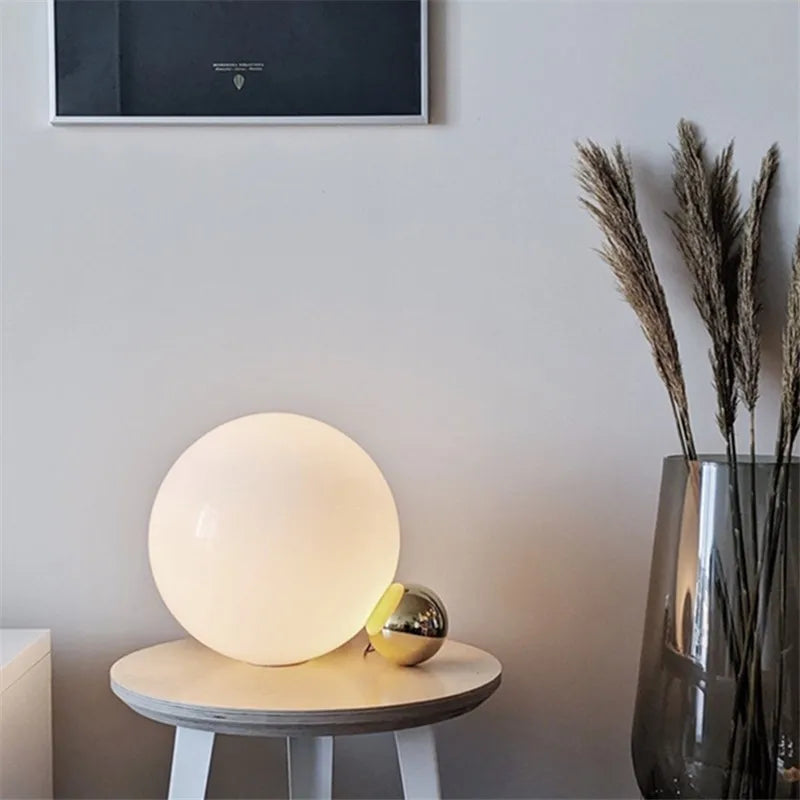 Luminara Postmodern Globe Light | Kugelleuchte im Modernen Design | Elegante LED Deko für Zuhause