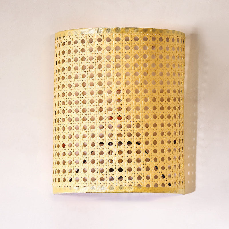 Rattanova Wandlampe | Traditionelles Japanisches Design | Halbzylinder | 1-flammig | Wohnzimmer-Beleuchtung