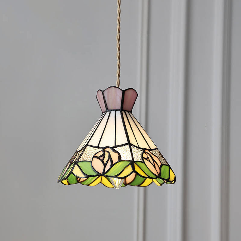 Roselume Tiffany Pendelleuchte | Vintage Rosenmotiv | Buntglas Kegelform | 1-Licht Hängelampe