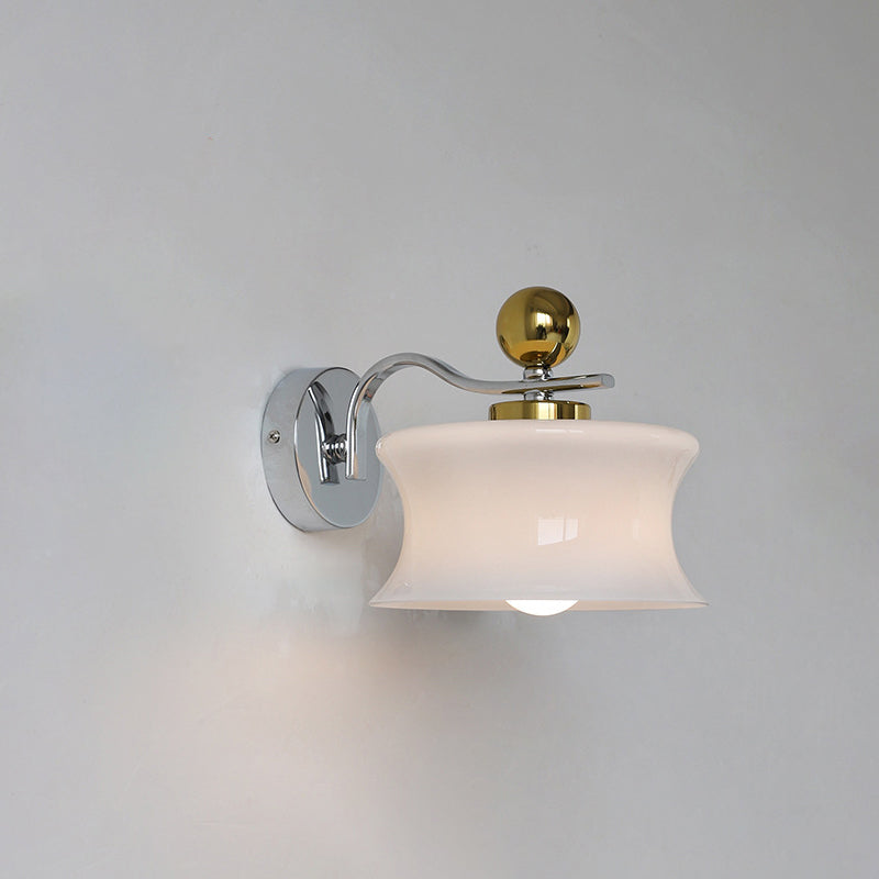 Scandura Wandleuchte | Skandinavisches Design | Glas & Eisen | Wellenförmiger Arm | Beleuchtung für Schlafzimmer