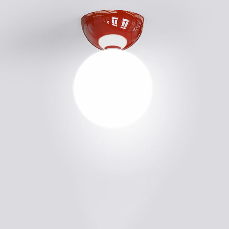 Spherelia Skandinavische Deckenleuchte mit Kugelglas | 1-Licht Design | Semi-Flush Montage | Perfekt für Flur & Wohnräume