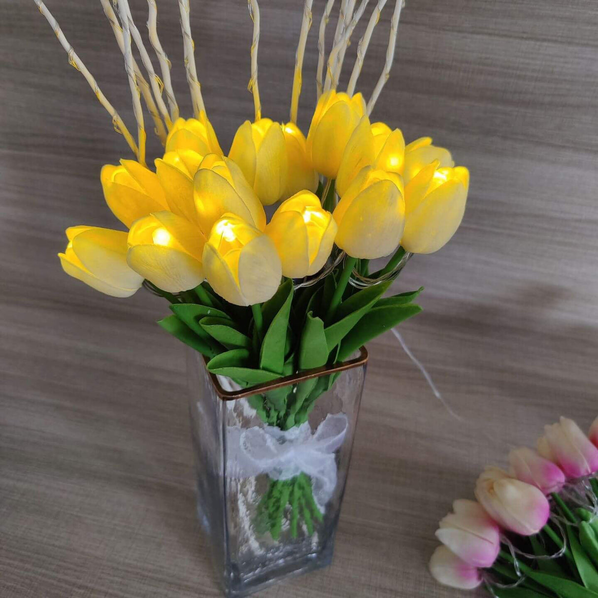 Florina TulipGlow LED Tischlampe | Tiffany-Stil | Blumen-Dekoration | 10/15-Licht-Design