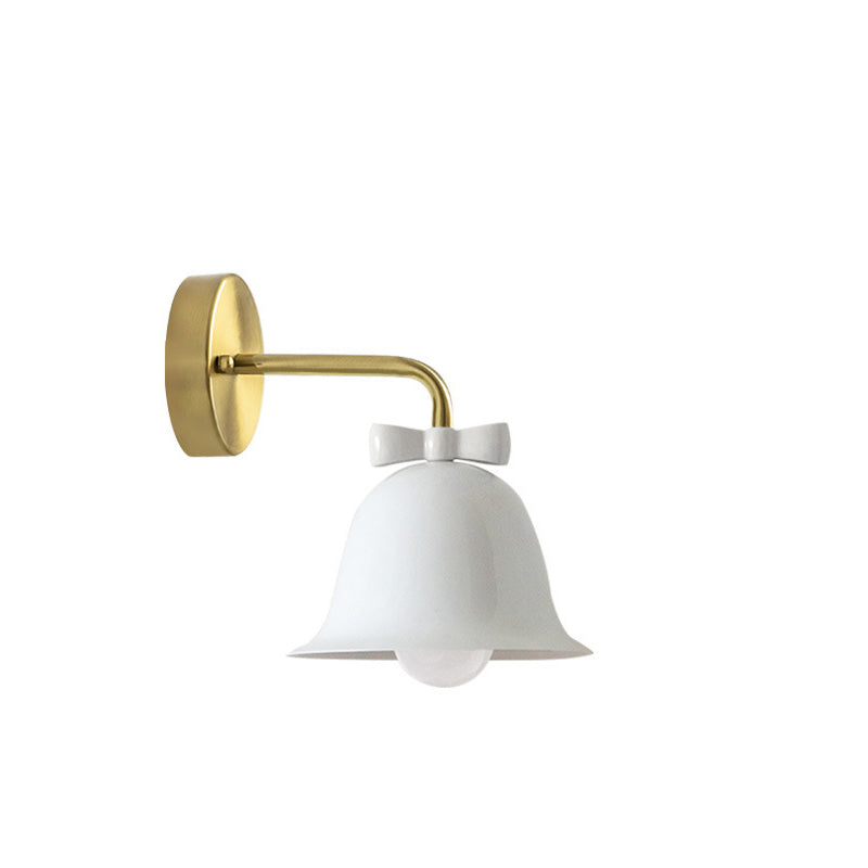 BelleFlare Französisches Design Wandlampe | Minimalistische Glockenform | Einzigartiges Dekor | Iron Wall Sconce