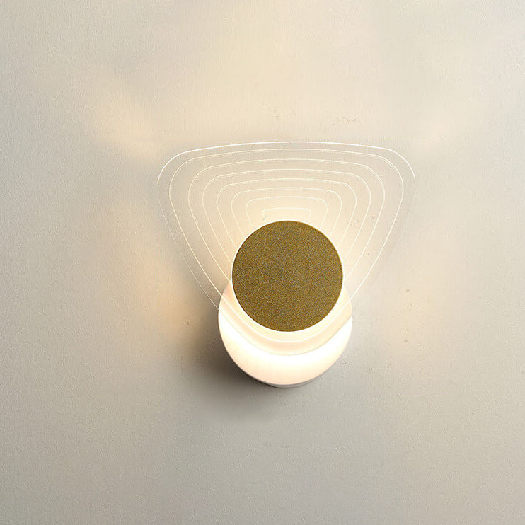Luxoria Geo LED Wandleuchte | Goldenes Geometrisches Design | Acryl & Modern | Warmes Licht