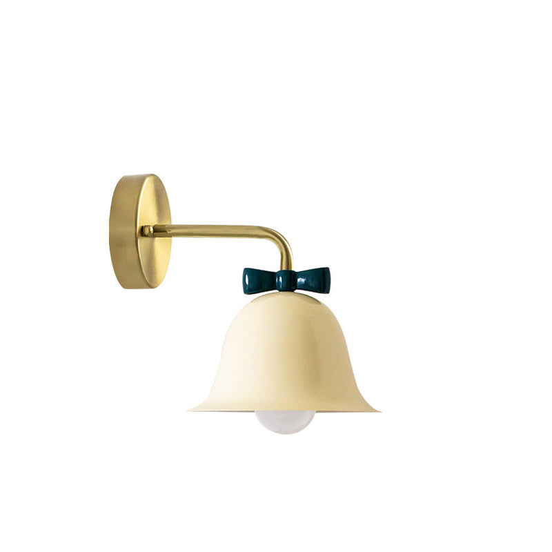 BelleFlare Französisches Design Wandlampe | Minimalistische Glockenform | Einzigartiges Dekor | Iron Wall Sconce
