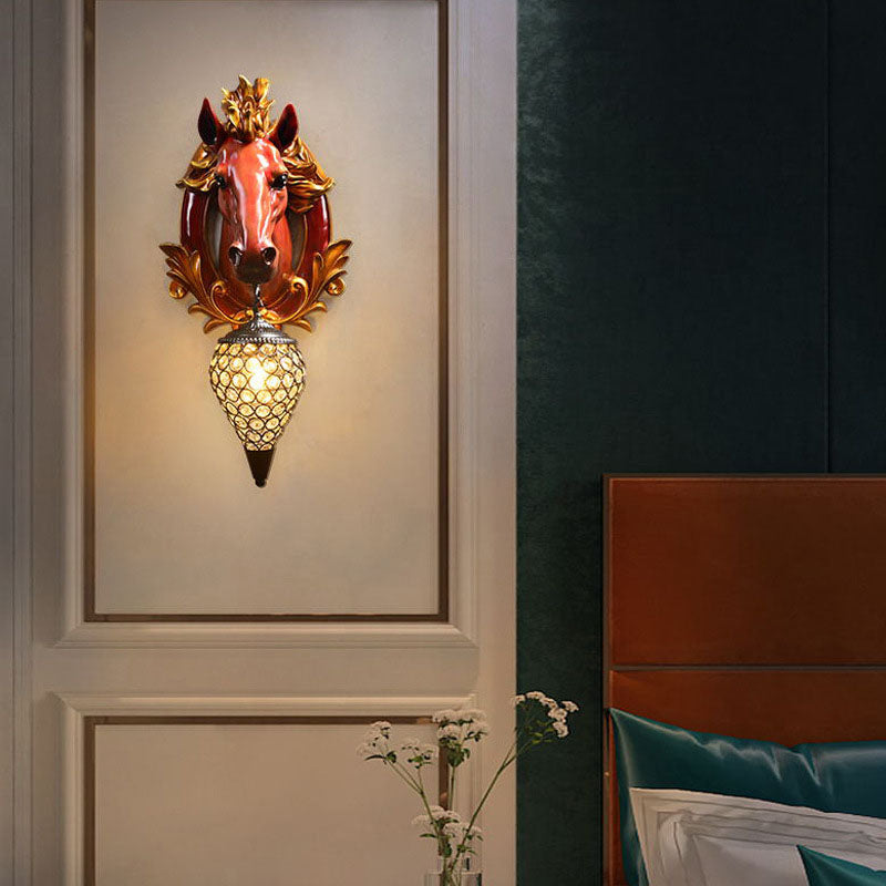 Equilux Wandlampe | Modernes Pferdekopf-Design | Kristallrunder Schirm | 1-flammig | Wohnzimmer-Beleuchtung