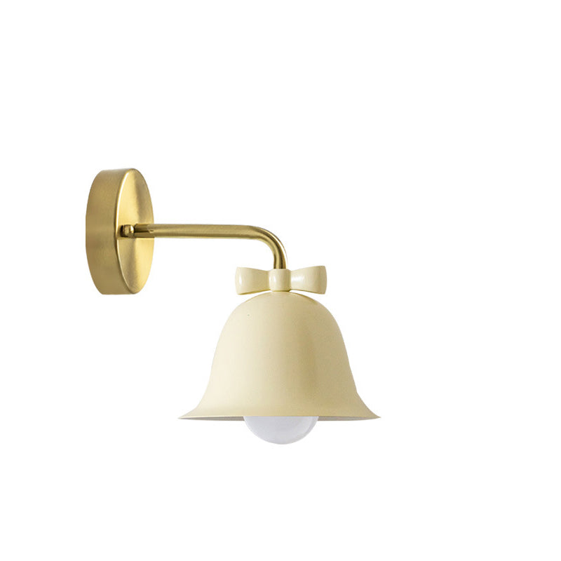 BelleFlare Französisches Design Wandlampe | Minimalistische Glockenform | Einzigartiges Dekor | Iron Wall Sconce