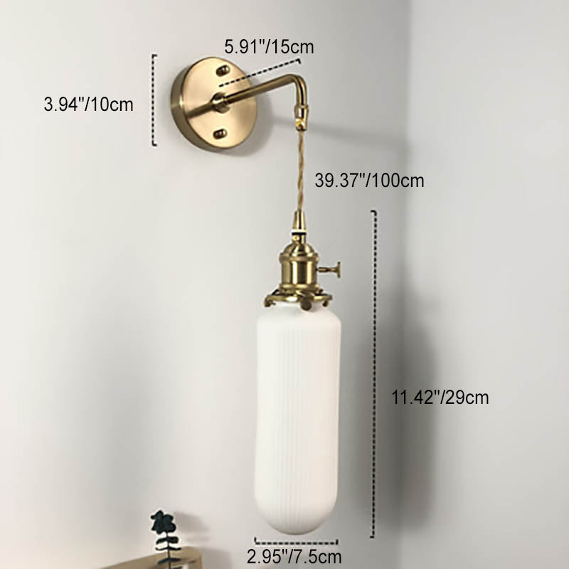 BrassGlow Japanische Retro Wandleuchte | Minimalistisches Design | Zylinder Oval | Messing & Lucite | 1-flammig