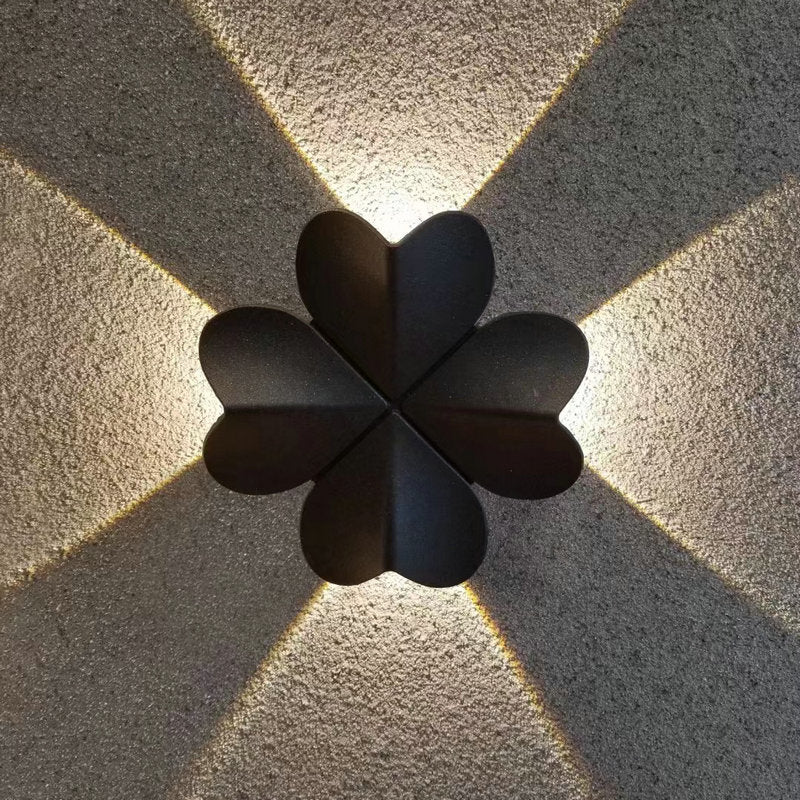 Clovara LED Wandleuchte | Nordic Design | Wasserdicht | Vierblättriges Kleeblatt Aluminium Außenleuchte