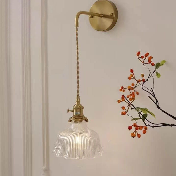 Florabelle Nordic Wandlampe | Minimalistisches Blütendesign | Kupfer & Glas | 1-flammig | Dekorative Beleuchtung