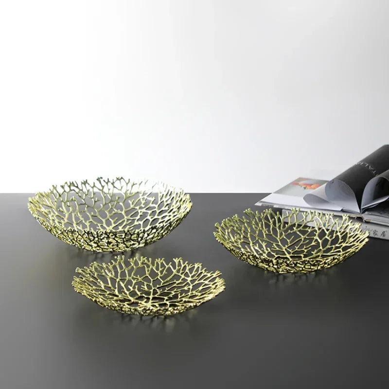 CoralBloom Metall Dekoschale | Korallen-Design | Elegante Tischdekoration | Perfekt für Zuhause