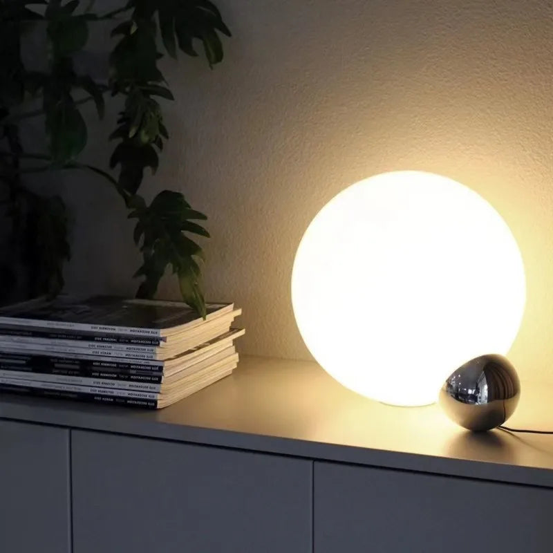 Luminara Postmodern Globe Light | Kugelleuchte im Modernen Design | Elegante LED Deko für Zuhause