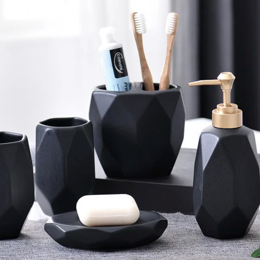 Polygonica Keramik Badezimmer-Set 5-teilig | Modernes Design | Elegante Badaccessoires für Zuhause