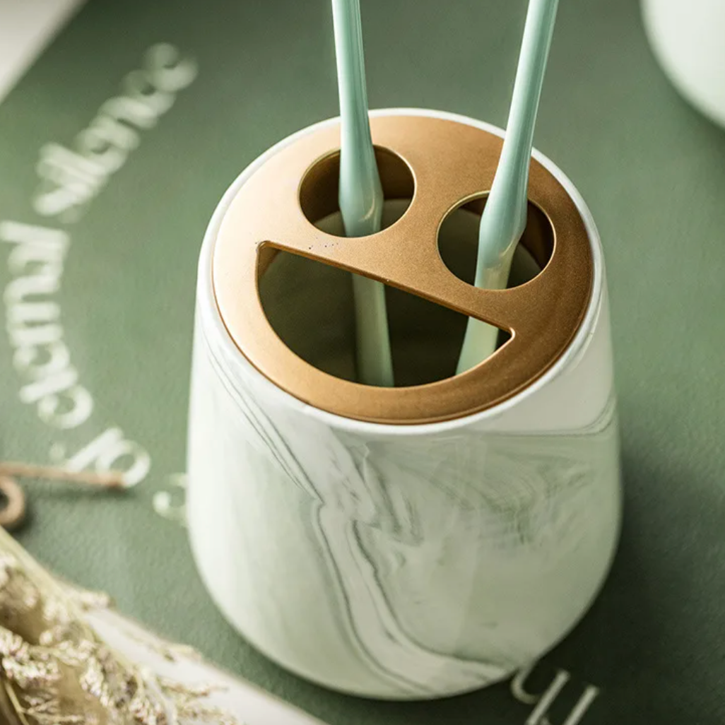 VerdeLux Badezimmer-Set 4-teilig | Grünes Marmor-Design | Luxuriöse Badaccessoires für Zuhause