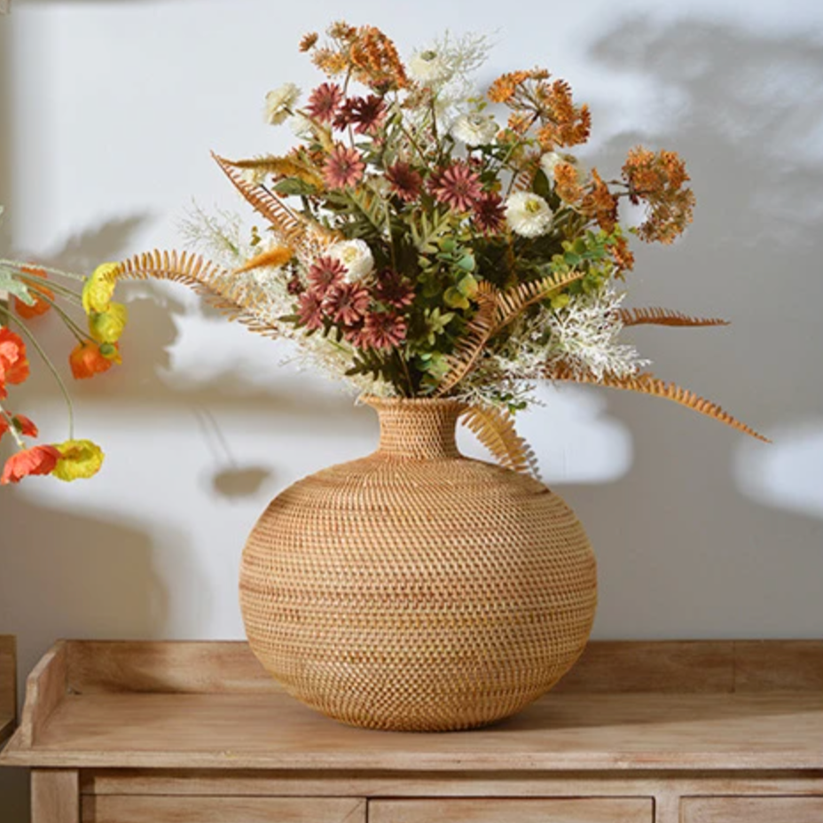 WickerGlow Rattan Vase | Handgefertigter Blumenkorb | Natürliche Dekoration | Stilvolles Design für Zuhause