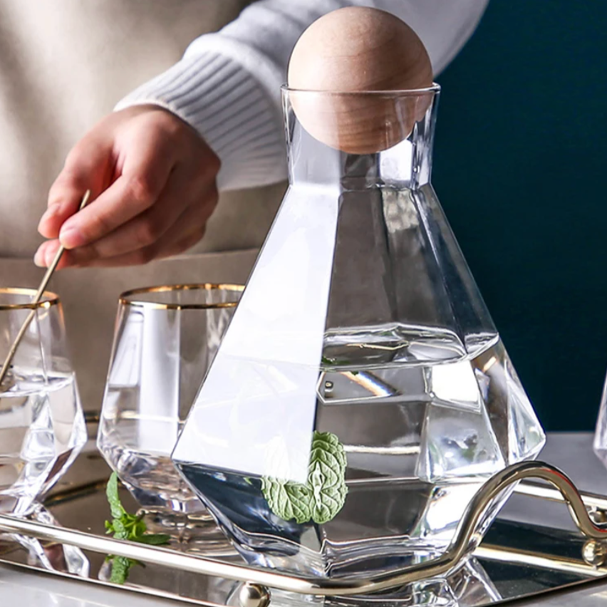 CrystalServe Diamond Design Trinkglas-Set (5-teilig) | Luxuriöses Glasdesign für stilvolle Getränke