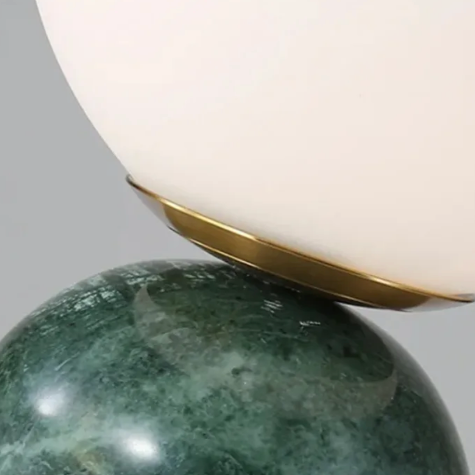 GlobeMarble Design Tischlampe | Marmorfuß & Globus-Licht | Elegante LED Deko | Perfekte Beleuchtung für Zuhause
