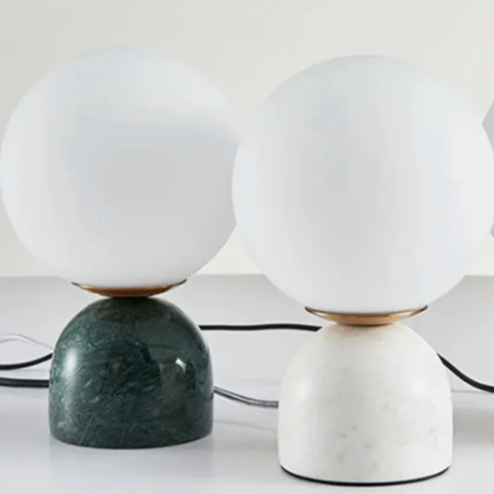 GlobeMarble Design Tischlampe | Marmorfuß & Globus-Licht | Elegante LED Deko | Perfekte Beleuchtung für Zuhause