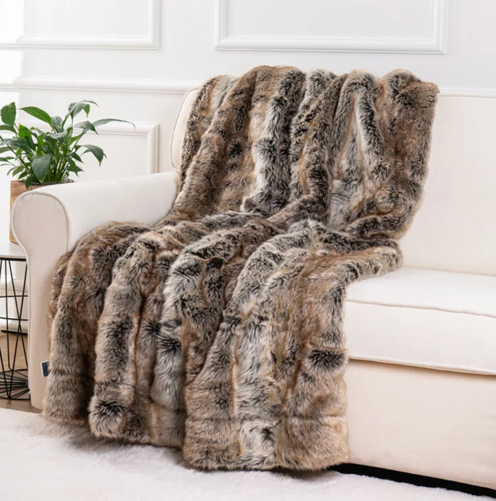 VeluLux Kunstfell Decke | Mink Faux Fur Plaid | Luxuriöse Kuscheldecke | Weiche Wohndecke