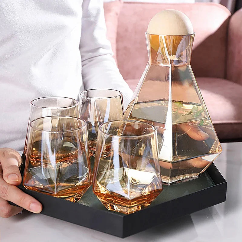 CrystalServe Diamond Design Trinkglas-Set (5-teilig) | Luxuriöses Glasdesign für stilvolle Getränke
