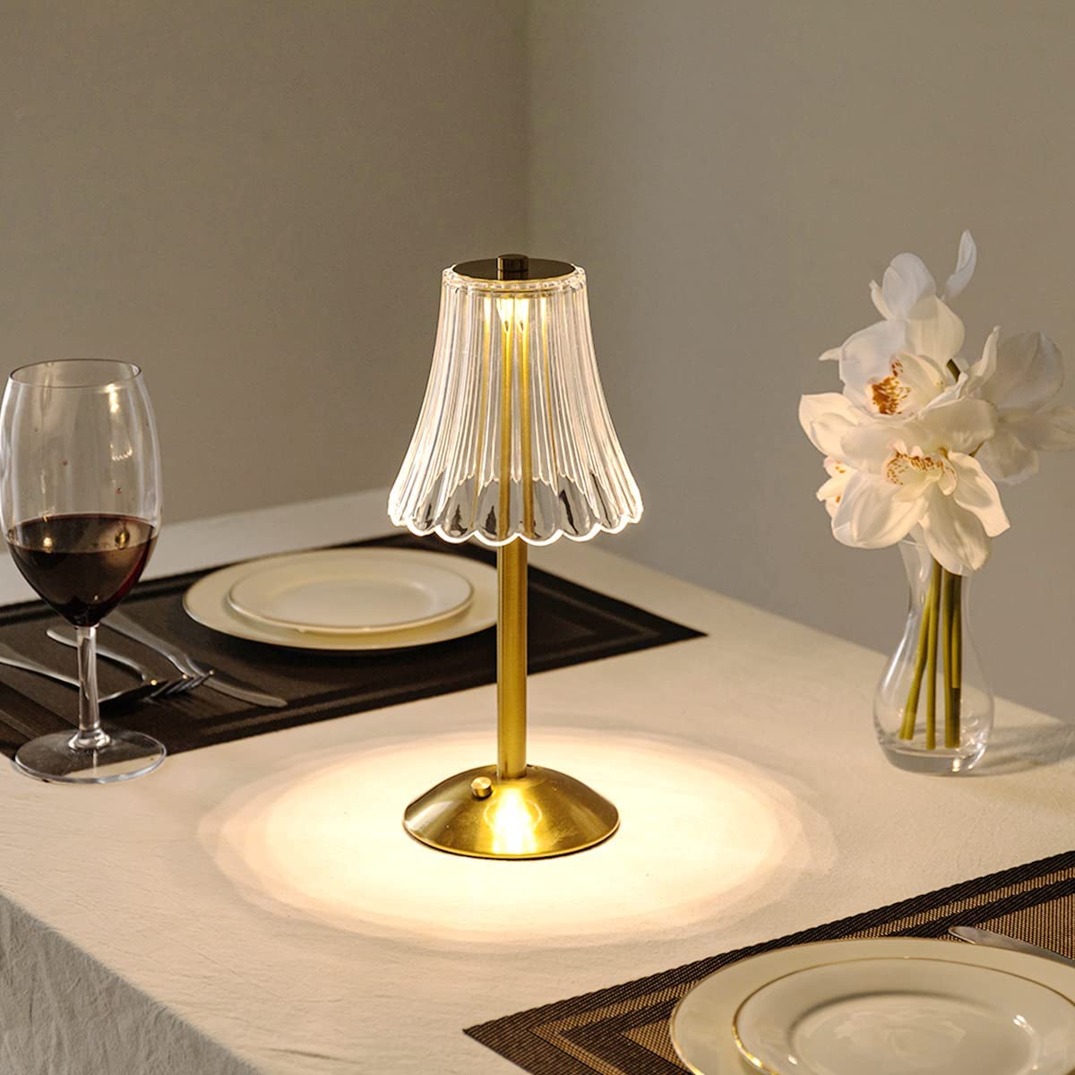 CrystalGold Elegante Kristall-Tischlampe | Goldenes Design | Stimmungsvolle Beleuchtung