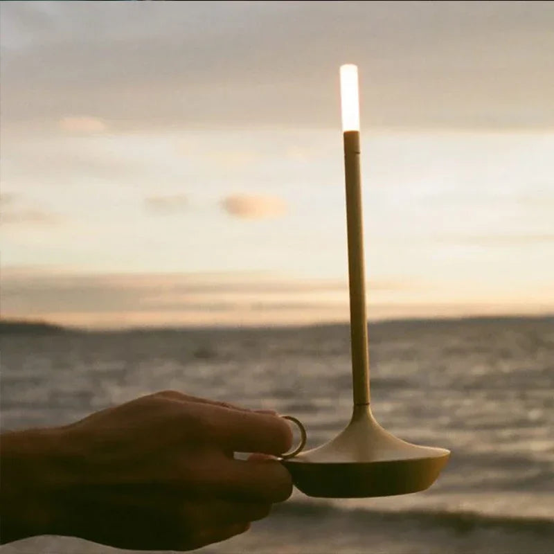 LumiLantern Tragbare Kerzenlaterne | Vintage Design LED Laterne | Outdoor Deko für Garten & Terrasse