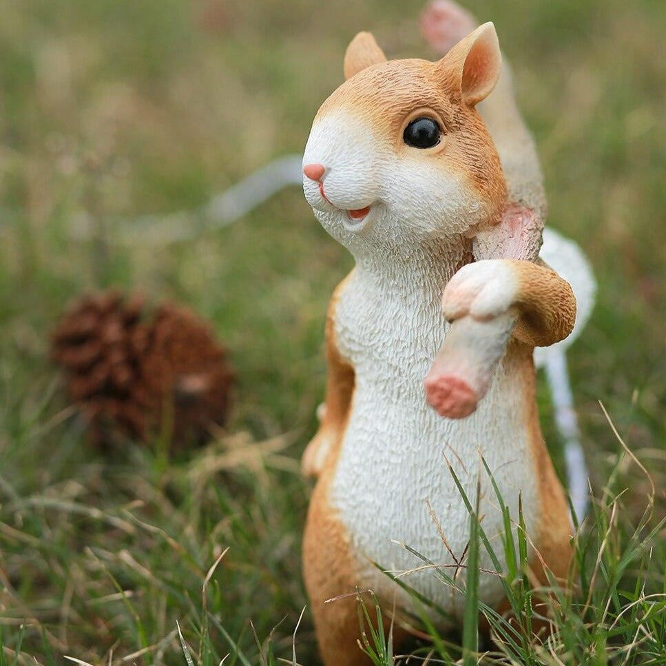 SquirrelLight Eichhörnchen Tischlampe | Verspieltes Design | LED Beleuchtung | Charmante Deko für Zuhause