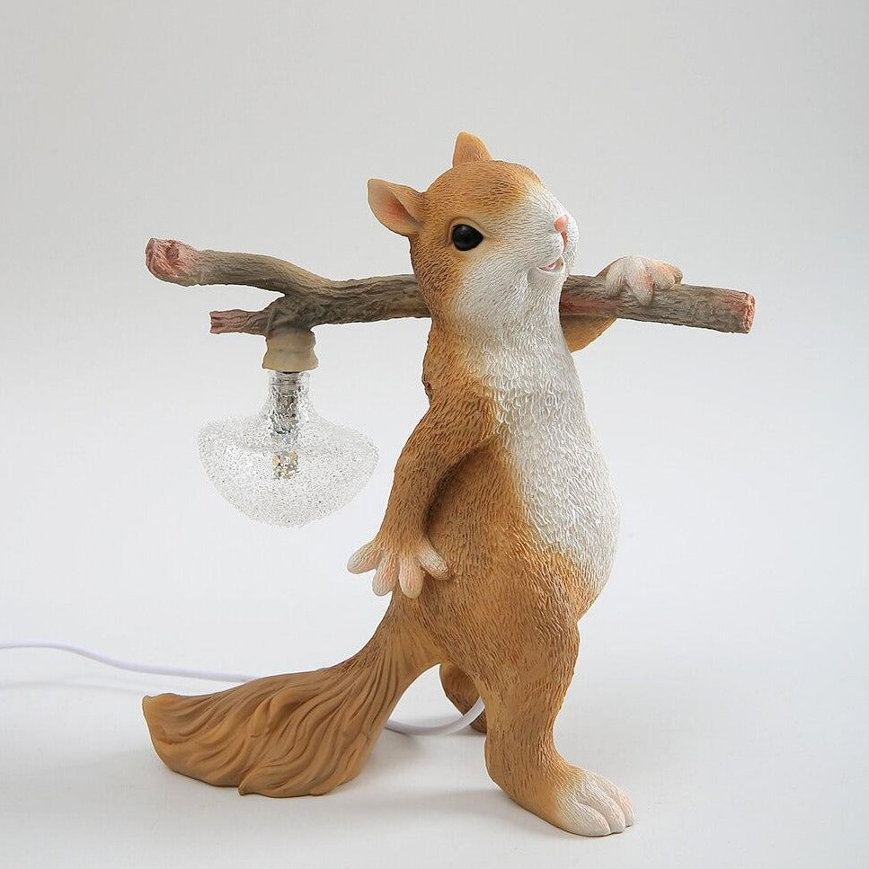 SquirrelLight Eichhörnchen Tischlampe | Verspieltes Design | LED Beleuchtung | Charmante Deko für Zuhause
