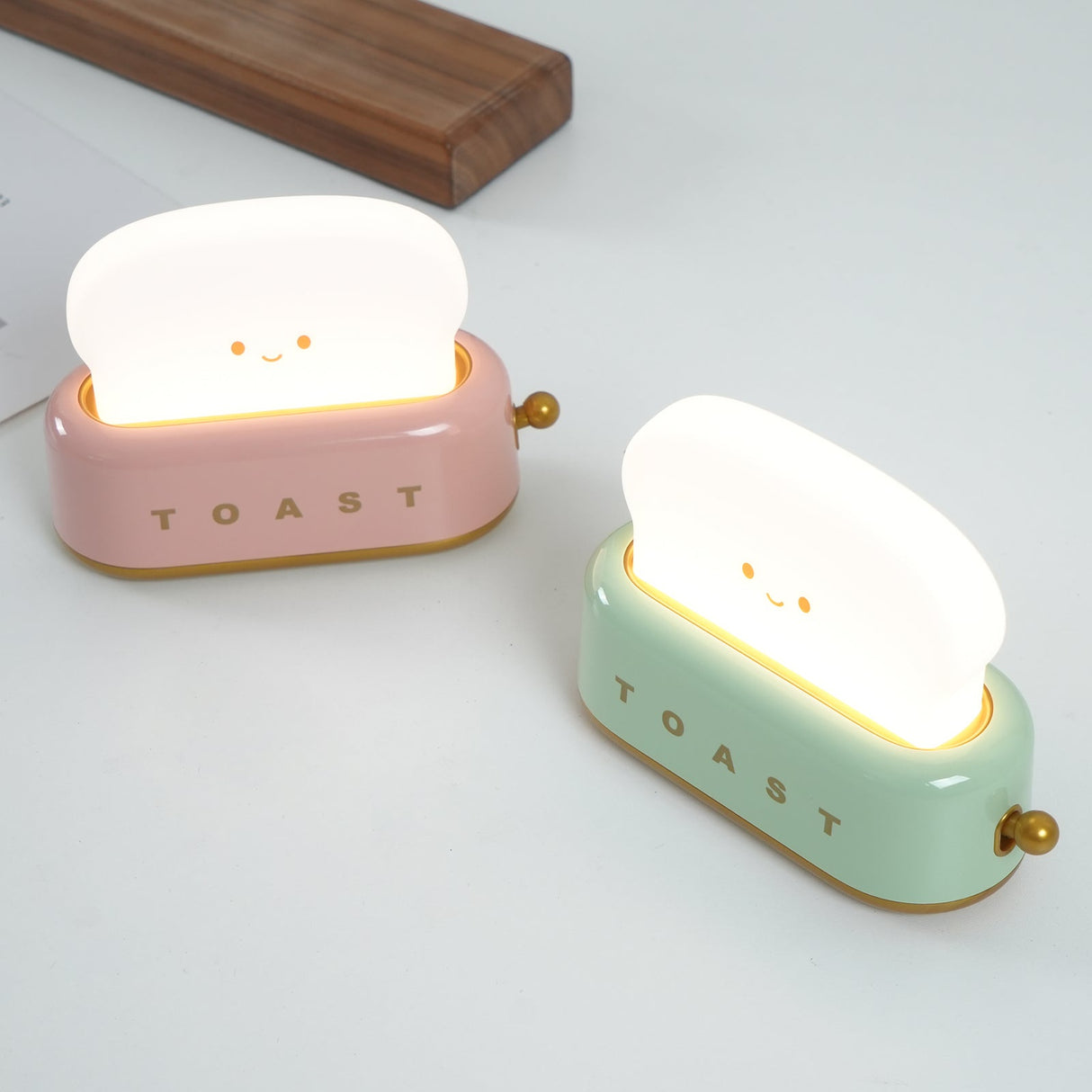 ToastaLux Toaster Design LED Tischlampe | Kabellos | Eingebaute Batterie | Perfekte Deko