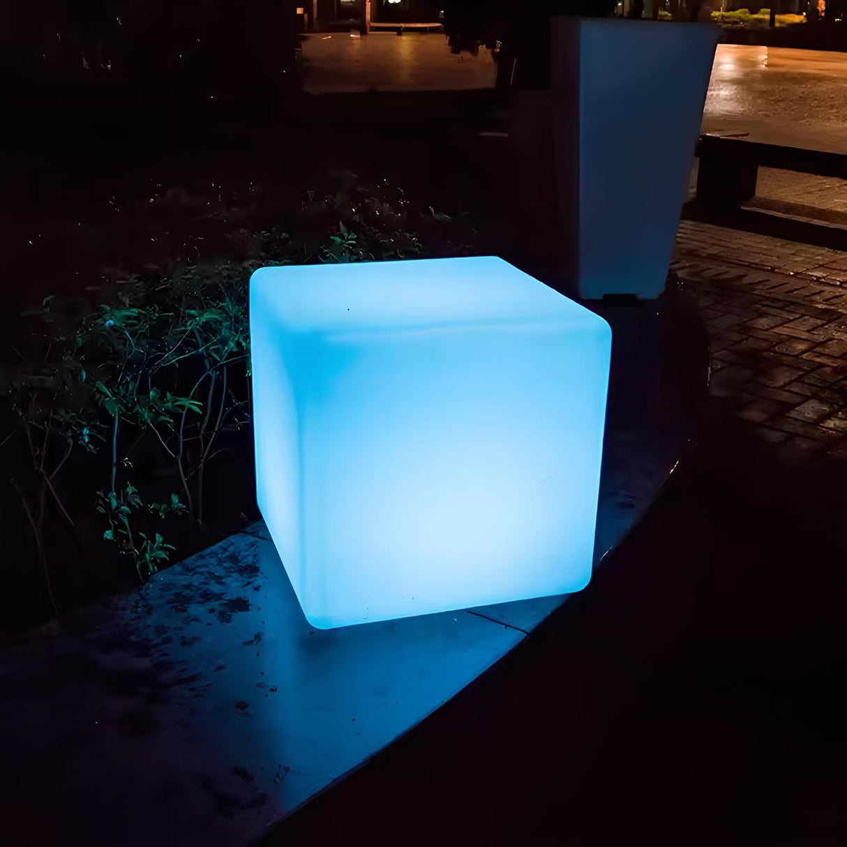 CubeLume Kubische Gartenleuchte | LED Außenbeleuchtung | Solarbetrieben | Stilvolles Design