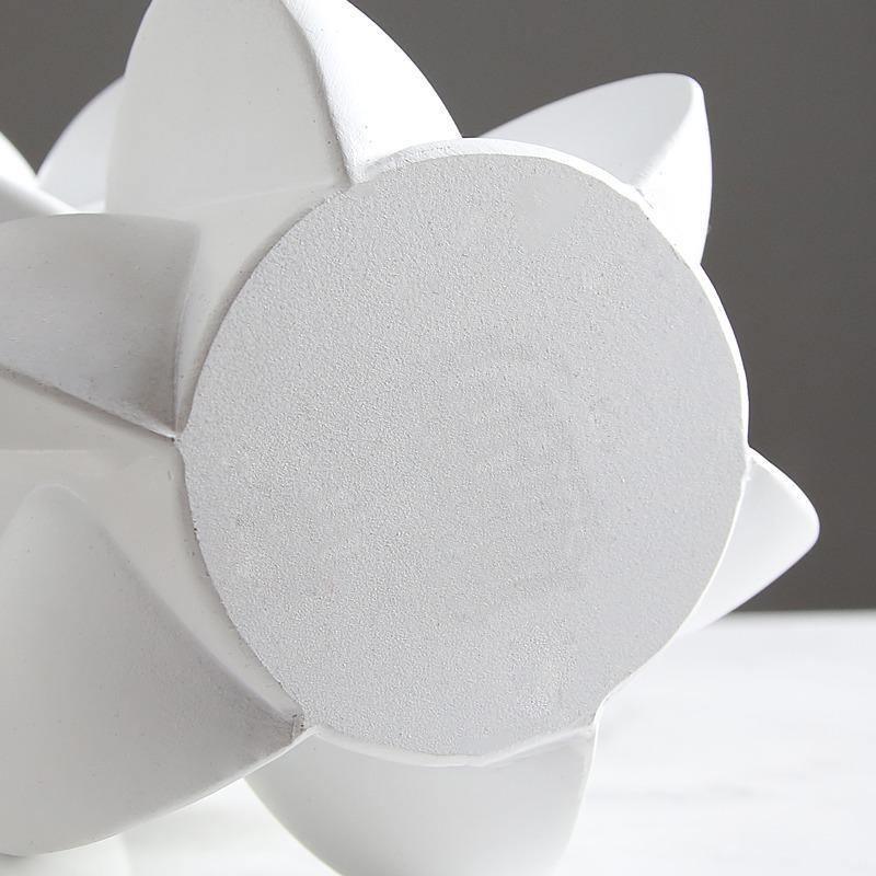 PetalForm Künstlerische Blumenvasen | Abstraktes Design | Handgefertigte Keramikvasen | Stilvolle Deko für Zuhause