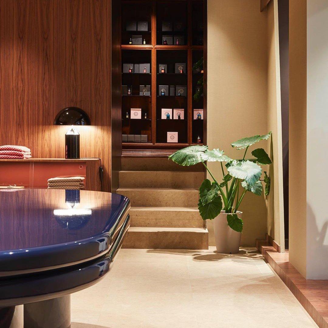 AtolloMetal Elegante Tischlampe aus Metall | Minimalistisches Design | Perfekt für Zuhause & Büro