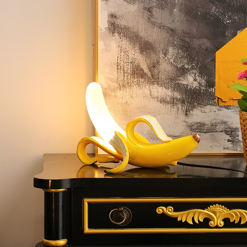 GoldenGlow Art Deco Tischlampe | Banane Design | Modern & Stilvoll | Elegante Beleuchtung