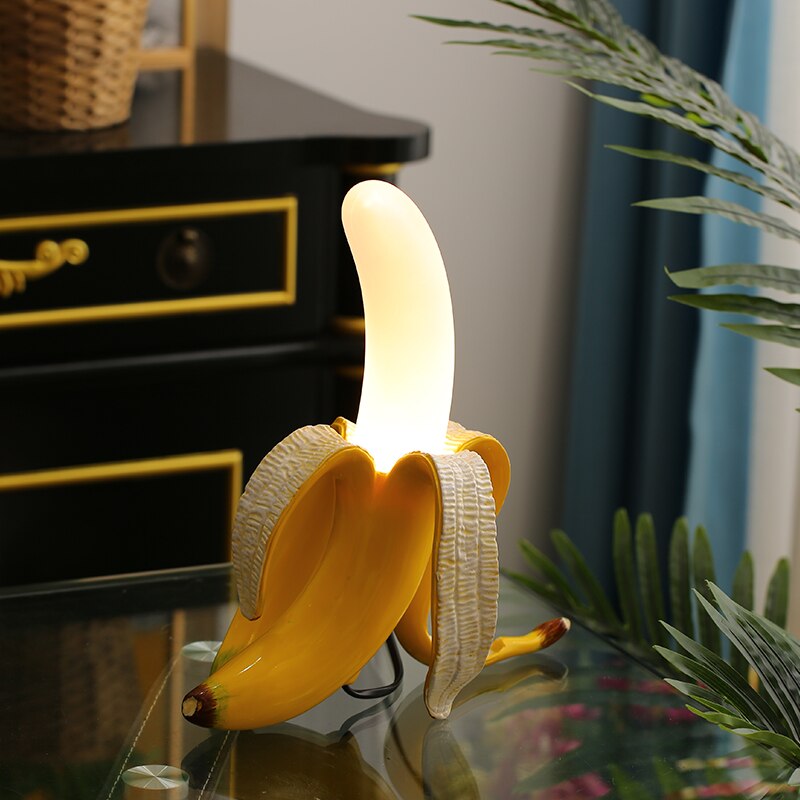 GoldenGlow Art Deco Tischlampe | Banane Design | Modern & Stilvoll | Elegante Beleuchtung